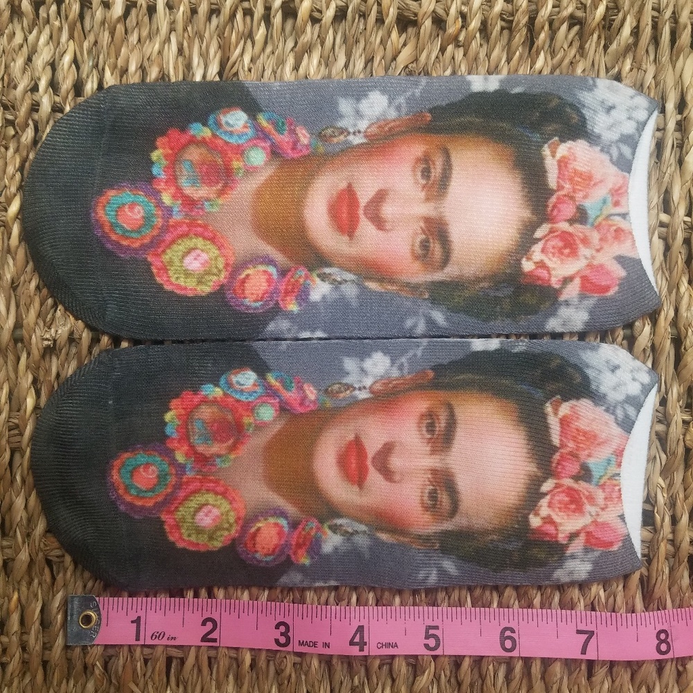 Frida kahlo socks